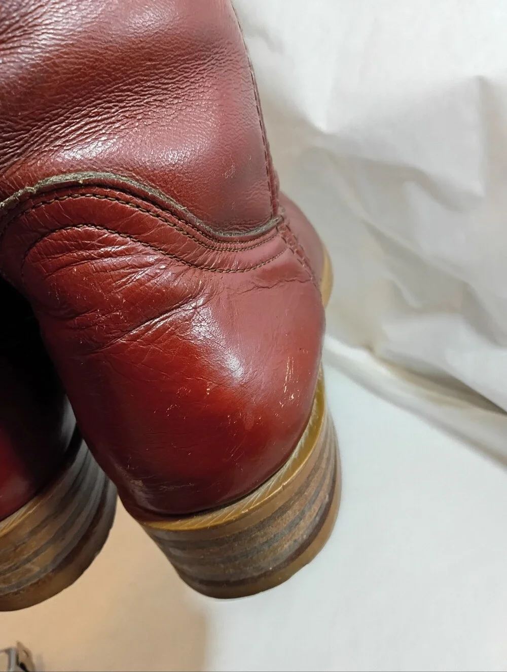 VTG Women's FRYE Campus Red Distressed Grail  60's Or  70's  Size 7B Read